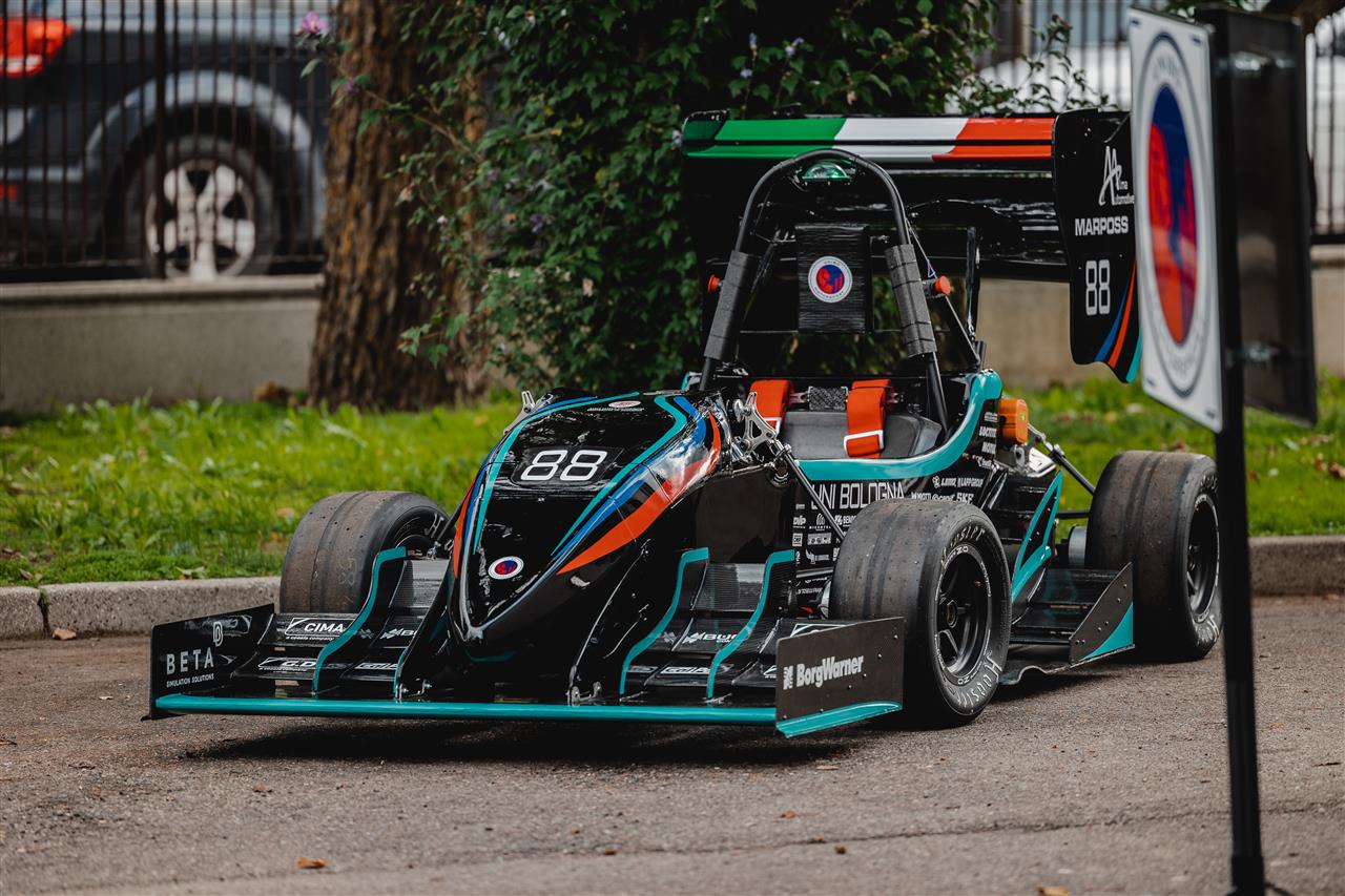 Auto elettrica UniBo Motorsport | Elettra GN